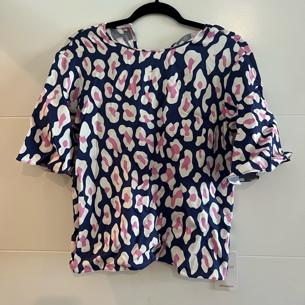 NWT DVF Pink and Blue Leopard Print Top SZ 2